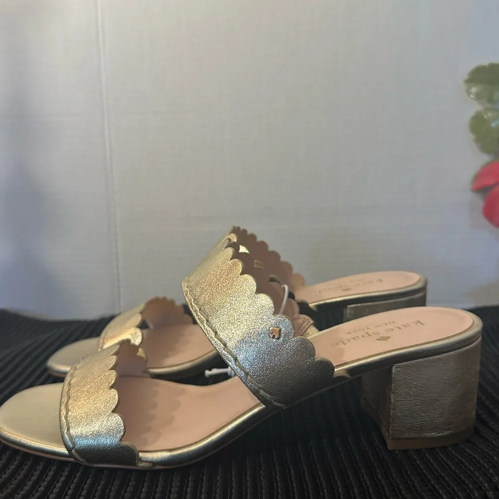 🆕Kate Spade CHRISSIE Gold Scalloped Sandals